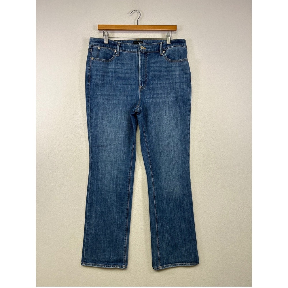 Classic Talbots Womens 12 Blue Barely Boot High Rise Loire‎ Wash Denim Jeans